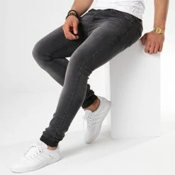 Vente flash 🎉 Jean Super Skinny Fit 72148 Denim Gris de LBO 😉 -France LBO Soldes Boutique lbo 126721 fab lbo 72148 greydenim 20180828T174812 02