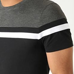 Les meilleures critiques de ✔️ Tee 👚 Shirt Slim Fit Tricolore 801 Gris Anthracite Noir Blanc de LBO 🎉 7 Les meilleures critiques de ✔️ Tee 👚 Shirt Slim Fit Tricolore 801 Gris Anthracite Noir Blanc de LBO 🎉 -France LBO Soldes Boutique lbo 185741 FAB SHALBO 801 20190613T103526 03