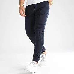 Acheter 💯 Jogger Pant Super Skinny 805 Bleu Marine de LBO 🌟 12 Acheter 💯 Jogger Pant Super Skinny 805 Bleu Marine de LBO 🌟 -France LBO Soldes Boutique lbo 206330 FAB SHALBO 805 20220726T083311 04
