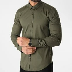 Tout neuf 😀 Chemise Manches Longues Slim Fit 1421 Vert Kaki de LBO ✔️
