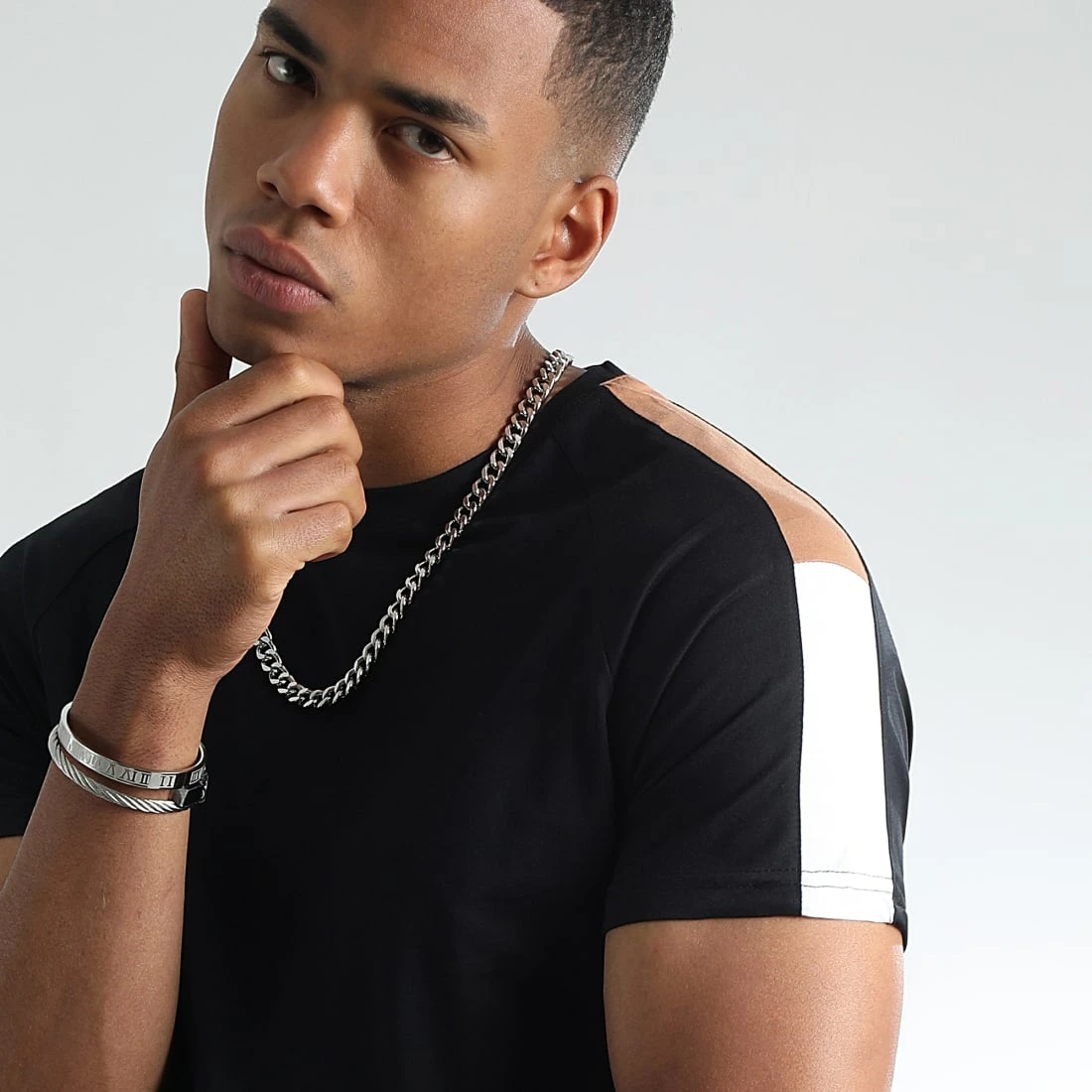 De gros 💯 Tee 👕 Shirt Raglan Bandes Bicolore 1583 Noir de LBO ✔️ 4 De gros 💯 Tee 👕 Shirt Raglan Bandes Bicolore 1583 Noir de LBO ✔️ – Image 2