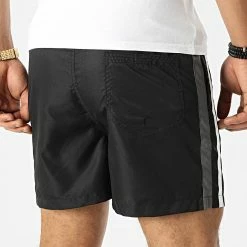 Offres 💯 Short Jogging Diamanté Bandes 0053 Noir de LBO 😍 10 Offres 💯 Short Jogging Diamanté Bandes 0053 Noir de LBO 😍 -France LBO Soldes Boutique lbo 250237 1070574 0053 20210702T075612 04