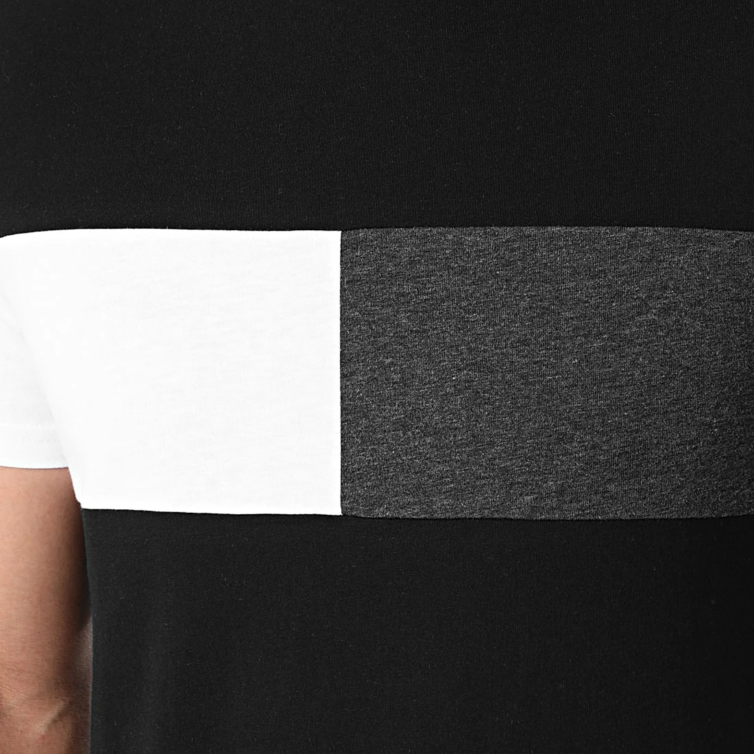 Coupon 🥰 Tee 👕 Shirt Empiècement Bicolore 1647 Noir de LBO ✨ 4 Coupon 🥰 Tee 👕 Shirt Empiècement Bicolore 1647 Noir de LBO ✨ – Image 2