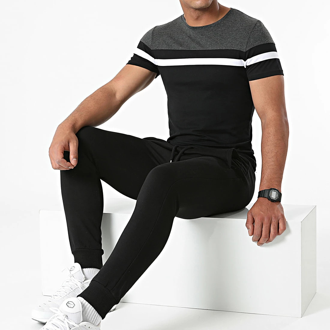 Meilleur prix ⭐ Ensemble Tee 👕 Shirt Pantalon Jogging Tricolore 1754 Noir Gris Anthracite de LBO 🎁 3 Meilleur prix ⭐ Ensemble Tee 👕 Shirt Pantalon Jogging Tricolore 1754 Noir Gris Anthracite de LBO 🎁