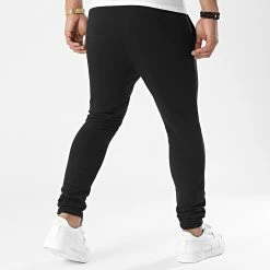 Grosses soldes 👏 Pantalon Jogging Uni 70 Noir de LBO 😉 9 Grosses soldes 👏 Pantalon Jogging Uni 70 Noir de LBO 😉 -France LBO Soldes Boutique lbo 275397 FAB LBO 1070546 0070 20211201T093600 04