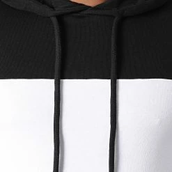 Le moins cher 🎉 Sweat Capuche Bicolore 1956 Blanc Noir de LBO ⭐ 6 Le moins cher 🎉 Sweat Capuche Bicolore 1956 Blanc Noir de LBO ⭐ -France LBO Soldes Boutique lbo 277034 FAB SHALBO 1956 20210903T140237 02