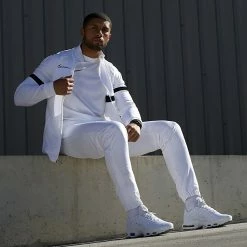 Nouveau ⭐ Pantalon Jogging Diamant 1070510-0016 Blanc de LBO 💯 -France LBO Soldes Boutique lbo 283520 FAB 1070510 0016 20211020T151126 06