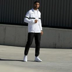 Budget 🔔 Pantalon Jogging Diamant 1070510-0017 Noir de LBO 👍 12 Budget 🔔 Pantalon Jogging Diamant 1070510-0017 Noir de LBO 👍 -France LBO Soldes Boutique lbo 283526 FAB 1070510 0017 20211020T151142 06