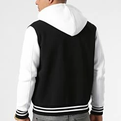 Les meilleures critiques de ❤️ Veste Teddy A Capuche 1856 Noir Blanc de LBO ✔️ -France LBO Soldes Boutique lbo 286330 FAB SHALBO 1856 20211117T081329 04