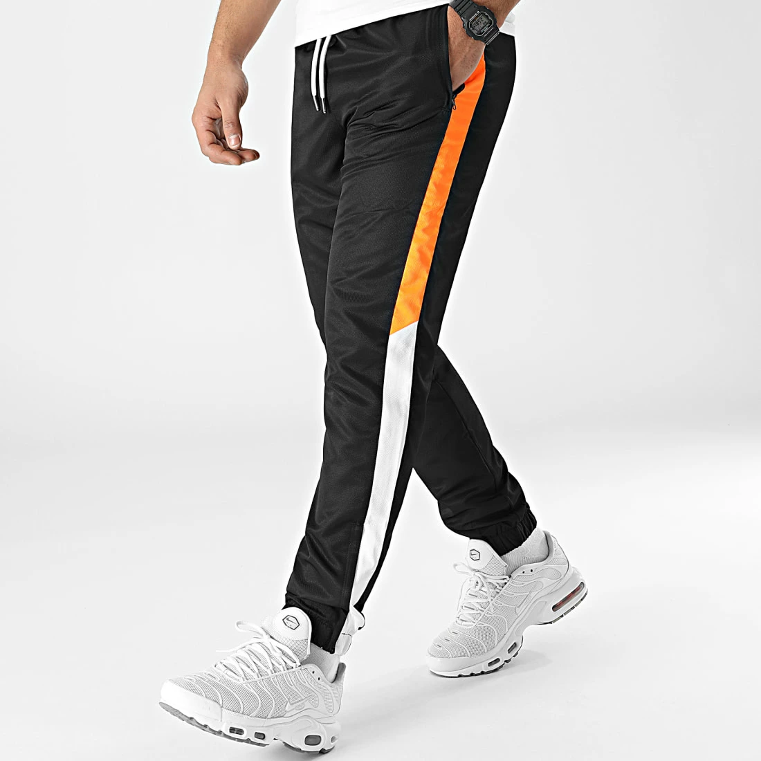Meilleure affaire 🤩 Pantalon Jogging Tricolore A Bandes 0026 Noir Orange de LBO 🧨 3 Meilleure affaire 🤩 Pantalon Jogging Tricolore A Bandes 0026 Noir Orange de LBO 🧨