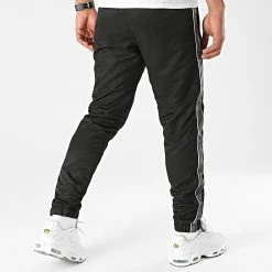 Meilleure vente 🔥 Pantalon Jogging Bicolore A Bandes 0032 Noir Gris Anthracite de LBO 🎉 7 Meilleure vente 🔥 Pantalon Jogging Bicolore A Bandes 0032 Noir Gris Anthracite de LBO 🎉 -France LBO Soldes Boutique lbo 287386 FAB LBO 10701336 0032 20211020T115915 03