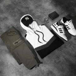 Vente flash 💯 Sweat Capuche Oversize Tricolore Retro 2109 Noir Blanc Gris Anthracite de LBO 🌟 -France LBO Soldes Boutique lbo 289069 FAB SHALBO 2109 20220103T141141 05