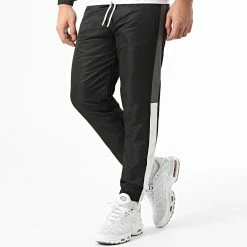 Grosses soldes 😉 Ensemble De Survetement Tricolore A Bandes 0045 Noir Blanc Gris de LBO 😀 10 Grosses soldes 😉 Ensemble De Survetement Tricolore A Bandes 0045 Noir Blanc Gris de LBO 😀 -France LBO Soldes Boutique lbo 289187 FAB LBO 10701336 0045 20211217T075721 04