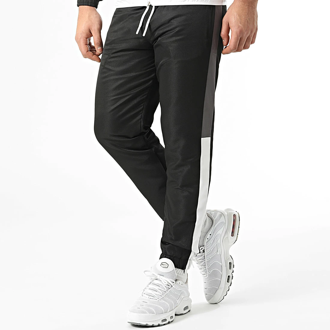 Grosses soldes 😉 Ensemble De Survetement Tricolore A Bandes 0045 Noir Blanc Gris de LBO 😀 6 Grosses soldes 😉 Ensemble De Survetement Tricolore A Bandes 0045 Noir Blanc Gris de LBO 😀 – Image 4