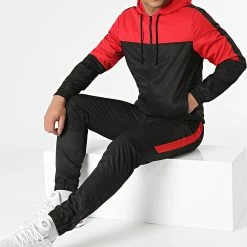 Offres 😀 Ensemble De Survêtement Bicolore Avec Bandes 0057 Noir Rouge de LBO ✔️