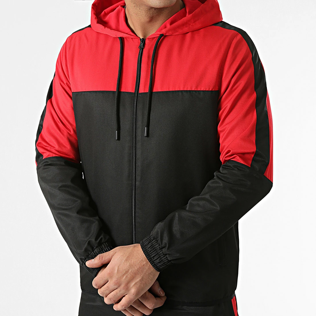 Offres 😀 Ensemble De Survêtement Bicolore Avec Bandes 0057 Noir Rouge de LBO ✔️ 4 Offres 😀 Ensemble De Survêtement Bicolore Avec Bandes 0057 Noir Rouge de LBO ✔️ – Image 2