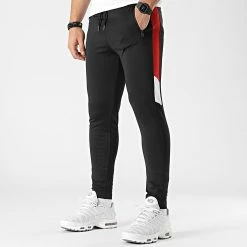 Acheter 🎉 Pantalon Jogging Training Bande Bicolore 0039 Noir Rouge de LBO 🥰 -France LBO Soldes Boutique lbo 291069 FAB LBO 10701336 0039 20220124T141226 03