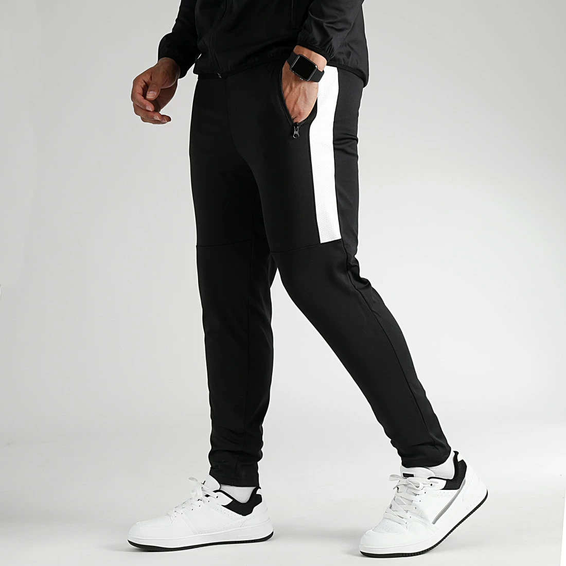 Le moins cher ✨ Ensemble De Survêtement Training Avec Bande Mesh 0047 Noir de LBO ⌛ 5 Le moins cher ✨ Ensemble De Survêtement Training Avec Bande Mesh 0047 Noir de LBO ⌛ – Image 4