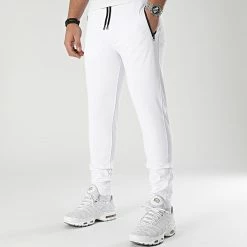 Remise 😍 Pantalon Jogging Training Bande Mesh 0106 Blanc de LBO ⌛ 10 Remise 😍 Pantalon Jogging Training Bande Mesh 0106 Blanc de LBO ⌛ -France LBO Soldes Boutique lbo 291078 FAB LBO 10701336 0106 20220126T151515 03