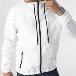 Top 10 🛒 Coupe-Vent Tech 0073 Blanc de LBO 🛒