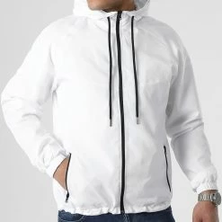 Top 10 🛒 Coupe-Vent Tech 0073 Blanc de LBO 🛒 -France LBO Soldes Boutique lbo 295819 FAB LBO 10701336 0073 20220309T093716 01