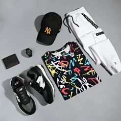 Grosses soldes 👍 Tee 👕 Shirt Oversize Imprimé Avec Revers 2170 Graffiti Noir de LBO 🎁 -France LBO Soldes Boutique lbo 300181 FAB SHALBO 2170 20220412T084627 04