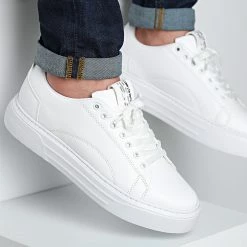 Tout neuf 🥰 Baskets 2298 Blanc de LBO 👍