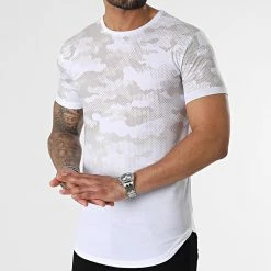 Acheter ❤️ Tee 👚 Shirt Oversize Imprimé Avec Revers 2217 Camo Beige de LBO 😀