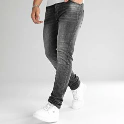 Coupon 👏 Jean Regular Fit 0043 Noir de LBO 😉 10 Coupon 👏 Jean Regular Fit 0043 Noir de LBO 😉 -France LBO Soldes Boutique lbo 318678 LBO 1070318 0043 20220825T154858 04