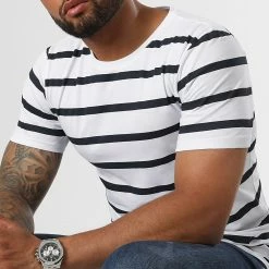 Acheter 👍 Tee 👚 Shirt A Rayures 2435 Blanc Bleu Marine de LBO ✨ 7 Acheter 👍 Tee 👚 Shirt A Rayures 2435 Blanc Bleu Marine de LBO ✨ -France LBO Soldes Boutique lbo 319501 SHALBO 2435 20220726T154922 03