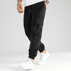 Grosses soldes 👏 Pantalon Cargo Avec Poches 0162 Noir de LBO ✔️ 10 Grosses soldes 👏 Pantalon Cargo Avec Poches 0162 Noir de LBO ✔️ -France LBO Soldes Boutique lbo 319510 10701336 0162 20220729T145247 05