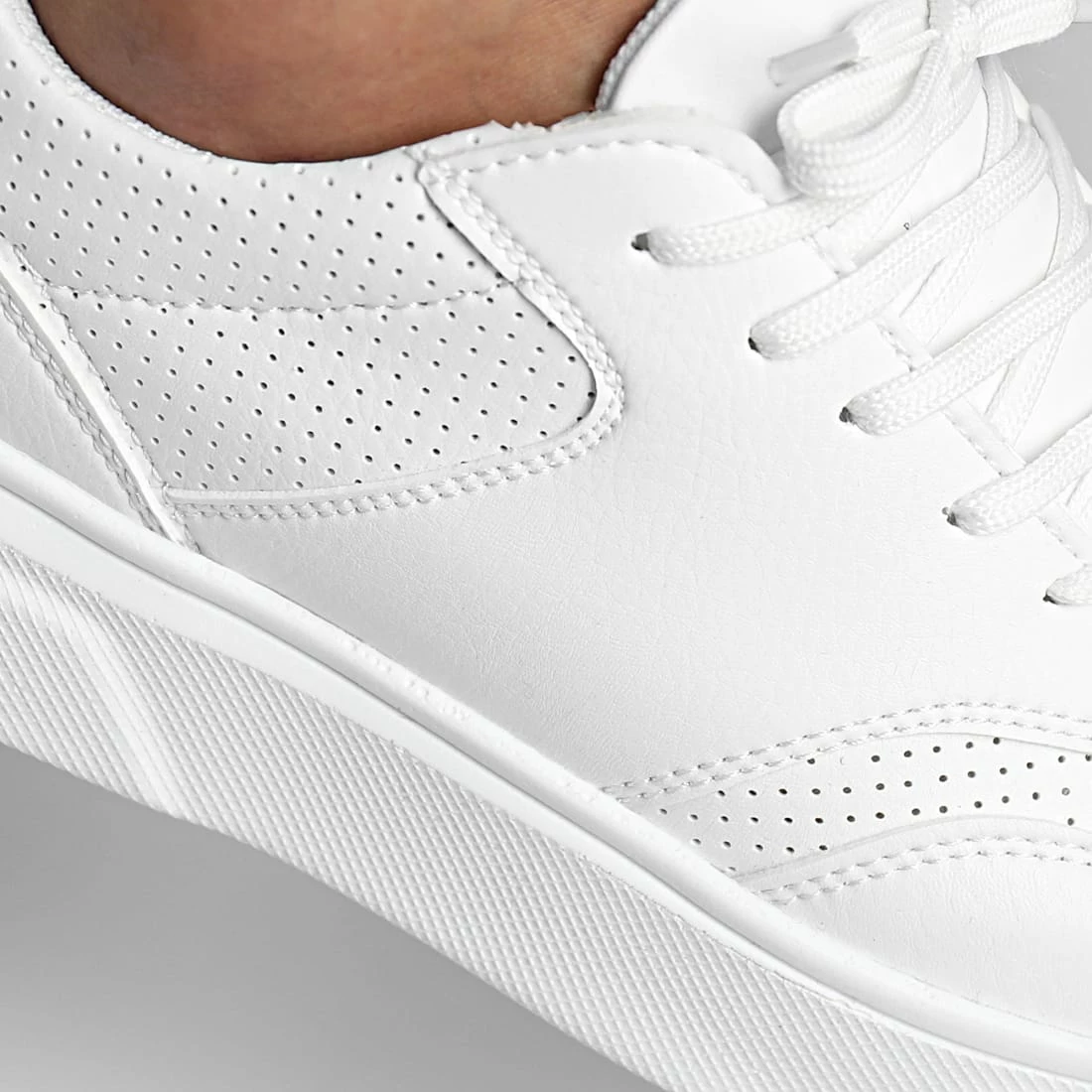 Remise 🤩 Baskets Avec Détails Noir 2512 Blanc de LBO ✨ 4 Remise 🤩 Baskets Avec Détails Noir 2512 Blanc de LBO ✨ – Image 2