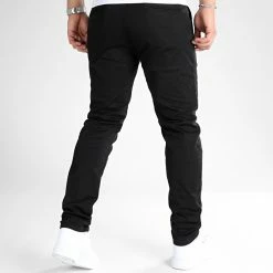 Offres 🎁 Pantalon Chino Regular 2667 Noir de LBO ✔️ -France LBO Soldes Boutique lbo 328005 SHALBO 2667 20220919T153100 05