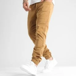Bon marché ✔️ Jogger Pant Regular Fit 2707 Camel de LBO 👏