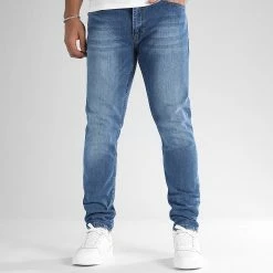 Tout neuf 🔔 Jean Regular Fit 2614 Bleu Denim Medium de LBO 😀 -France LBO Soldes Boutique lbo 333910 SHALBO 2614 20220919T151818 03