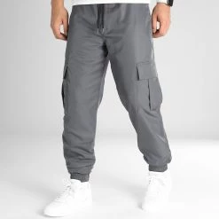 Remise 👏 Pantalon Jogging Diamant Avec Poche Cargo 0213 Gris de LBO 😉 10 Remise 👏 Pantalon Jogging Diamant Avec Poche Cargo 0213 Gris de LBO 😉 -France LBO Soldes Boutique lbo 333935 10701336 0213 20221028T154852 04