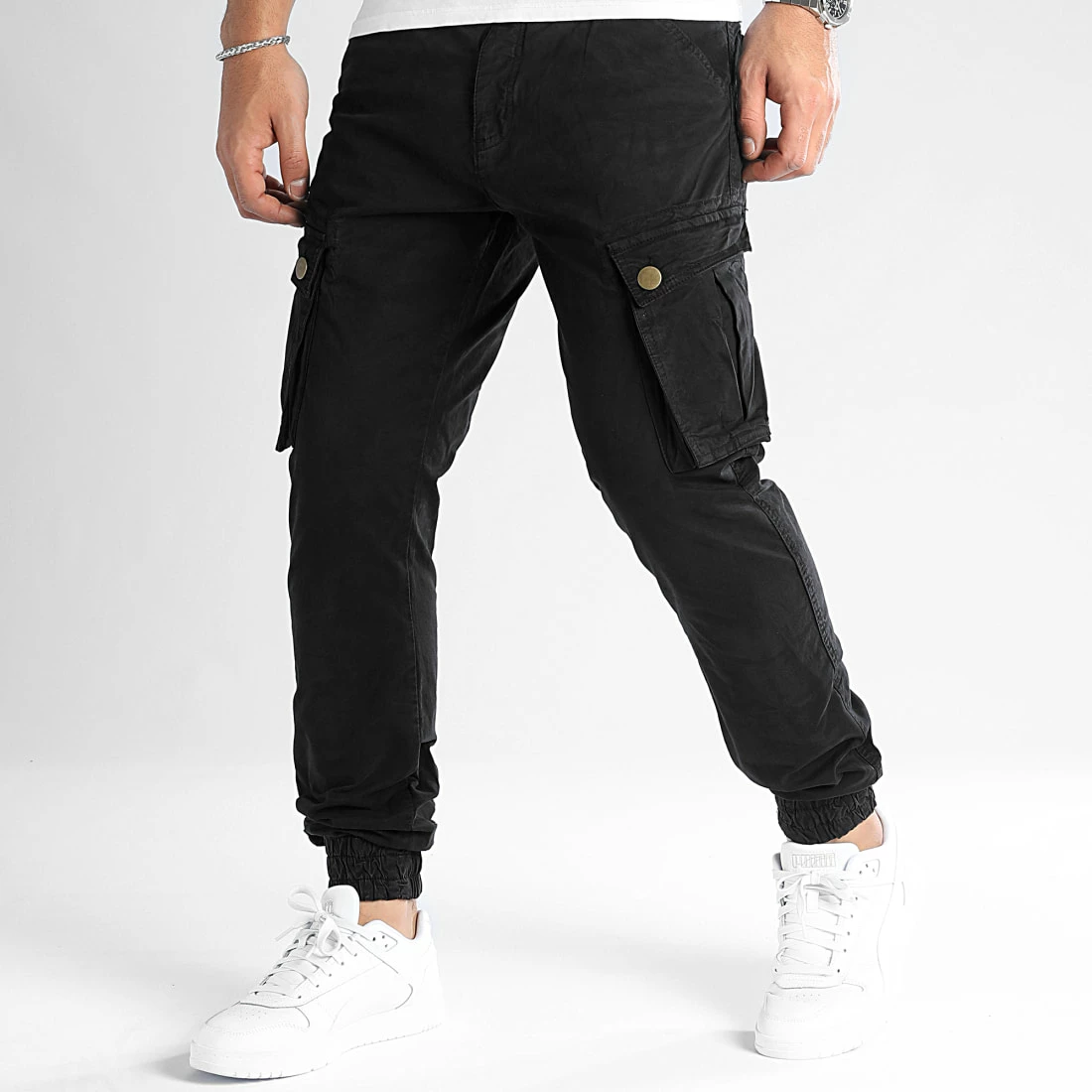 Sortie 🛒 Pantalon Cargo 0324 Noir de LBO 👍 3 Sortie 🛒 Pantalon Cargo 0324 Noir de LBO 👍